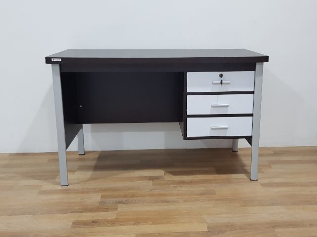 Meja Tulis MT 129 P