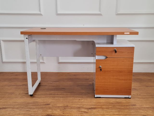 Meja Tulis MT 567 + PAKAI KUNCI