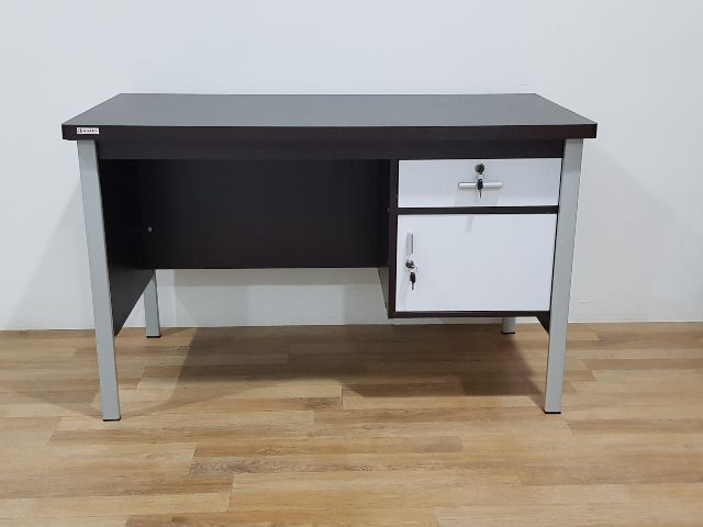 Meja Tulis MT 130 P